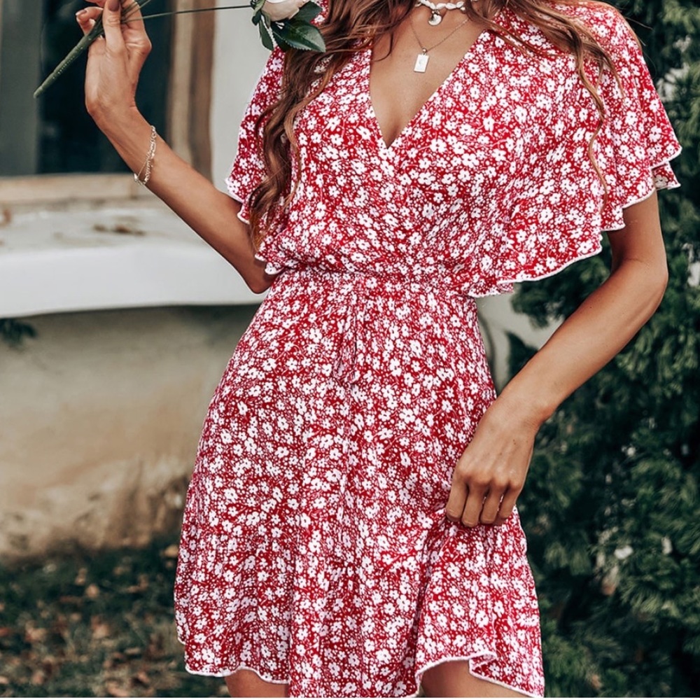 NFS 🛑Red Ditzy Floral Butterfly Sleeve Dress - Picture 3 of 8